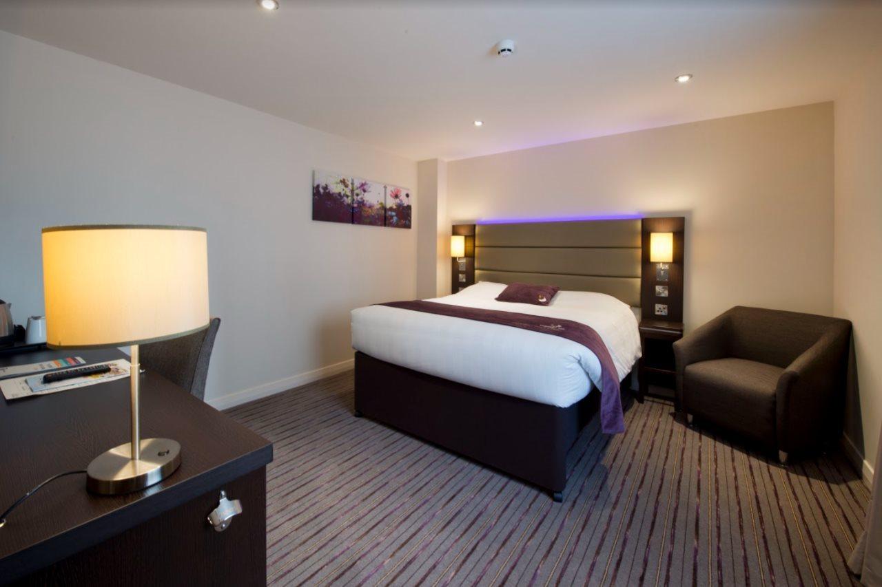Premier Inn Leeds City Centre Buitenkant foto